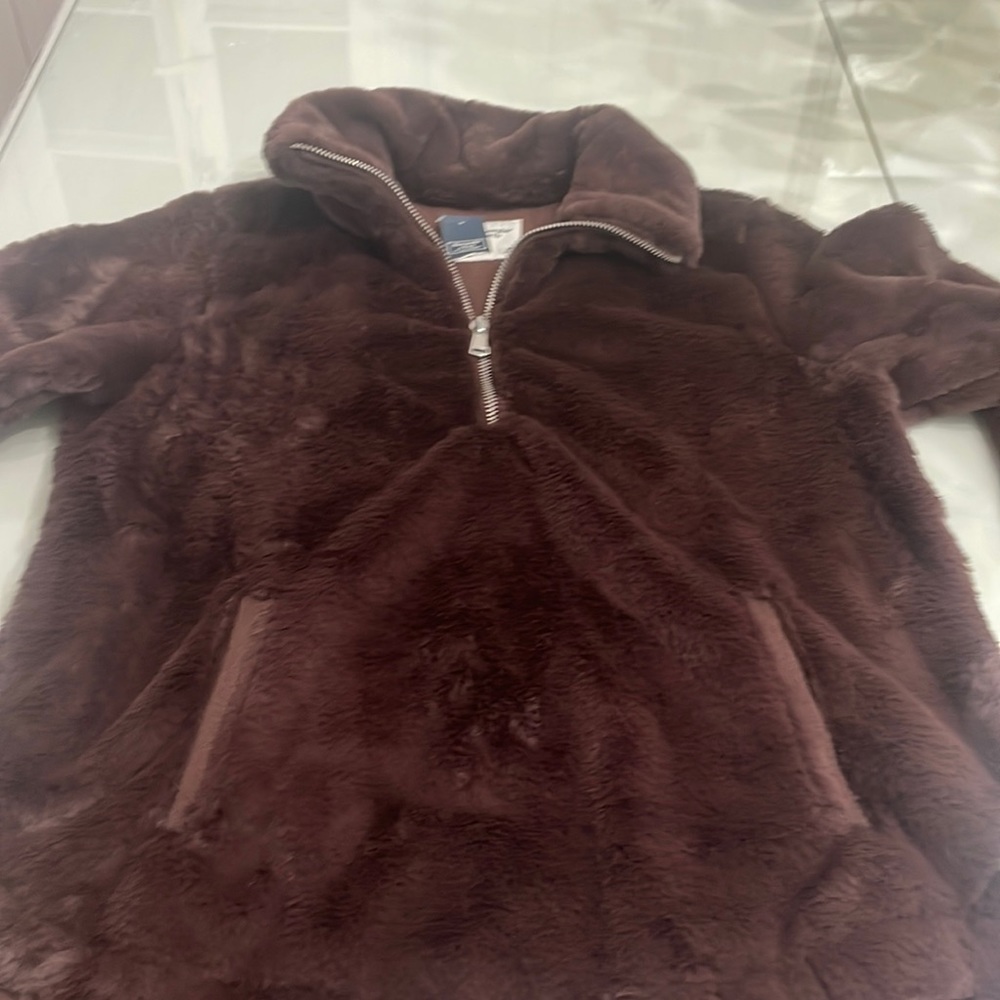 Great for fall and winter chocolate faux fur NWT